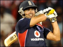 इंग्लैंड-दक्षिण अफ़्रीका मैच का स्कोर