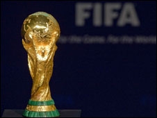 फ़ुटबॉल का महामुक़ाबला आज से