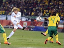 उरुग्वे ने दक्षिण अफ़्रीका को हराया