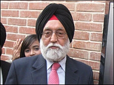 सेक्स स्कैंडल पर गिल ने चुप्पी तोड़ी