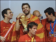 स्पेन का ज़ोरदार स्वागत