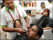 खेल गाँव में डिस्को और बार सबसे हिट