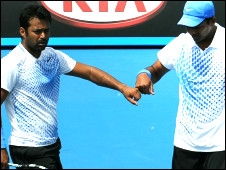 नोकझोंक के बीच पेस-भूपति की जीत