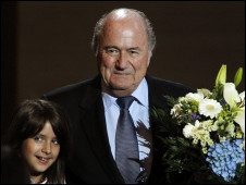 ब्लैटर फिर बने फीफा के अध्यक्ष