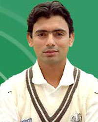 saqlain mushtaq