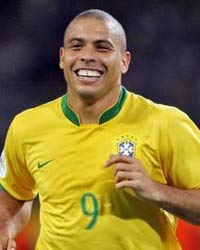 फुटबाल स्टार रोनाल्डो की रात गुजरी थाने में