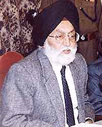 गिल ने की हॉकी टीम की प्रशंसा