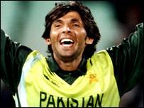 मोहम्मद आसिफ़ ने कहा कि उन्होंने नशीली दवा नहीं ली