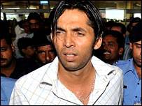 आसिफ़ के वकील ने कहा है कि वे बी सैंपल करवाने के लिए कहेंगे