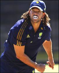 साइमंड्स को स्वदेश भेज दिया गया है