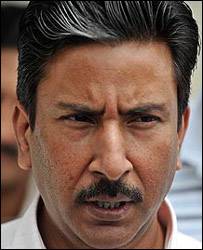 मलिक ने पाकिस्तान की कप्तानी भी की है