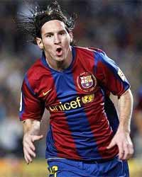 मेसी विश्‍व के सर्वश्रेष्‍ठ फुटबॉलर: माराडोना