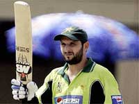 अफरीदी के आगे ढेर हुए श्रीलंकाई शेर