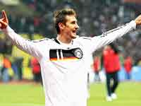 फुटबाल विश्व कप: जर्मनी, सर्बिया ने क्वालीफाई किया