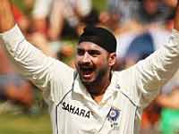 नागपुर टेस्ट: कालिस आउट, भारत को राहत