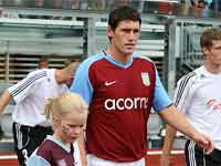 फीफा : पहले मैच में नहीं खेलेंगे गारेथ बैरी