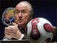 फीफा विश्व कप : ट्विटर से जुड़े फीफा अध्यक्ष ब्लैटर