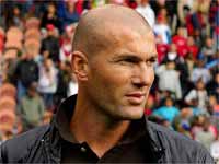 फीफा : 'गरीबी मिटाओ' अभियान में जुटे जिदान