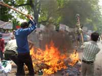 अलीगढ़-मथुरा में किसानों का विरोध प्रदर्शन