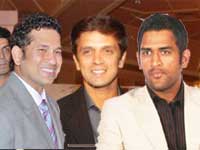 तेंदुलकर, द्रविड़, धोनी सर्वकालिक महान टेस्ट टीम में