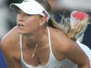 शारापोवा को हरा क्‍वीतोवा ने जीता विंबलडन