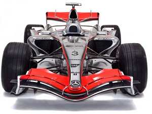 एफ1 रेस का पहला दिन, दो चालकों पर लगा जुर्माना