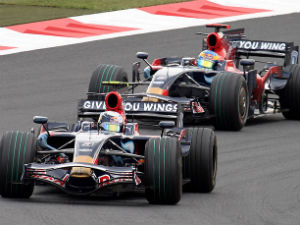 ड्राइवरों के लिए सुरक्षित है फॉर्मूला वन रेस