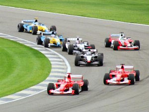 फॉर्मूला वन के फाइनल पर ग्‍लैमर का तड़का