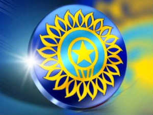 बीसीसीआई को होना चाहिए आरटीआई के अधीन