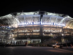 फिल्‍मी-फिरंगी अंदाज़ में होगी सुब्रतो रॉय सहारा स्‍टेडियम की ओपनिंग