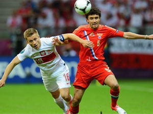 पोलैंड ने रूस को ड्रॉ पर रोका