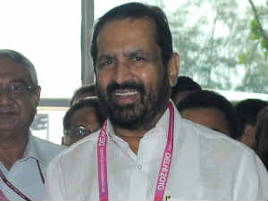 कलमाड़ी के लंदन ड्रीम्‍स पर माकन ने अड़ाई टांग