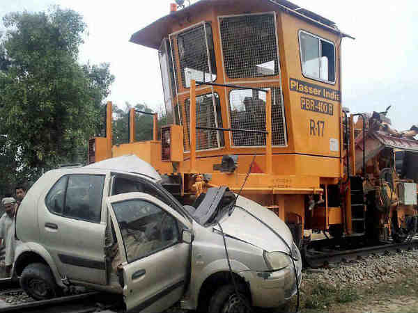 पटरी पर दुर्घटना