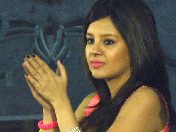 चंदीला को मिले थे रुपये