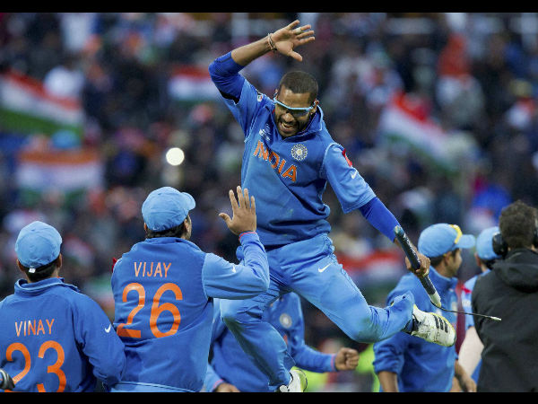 शिखर धवन