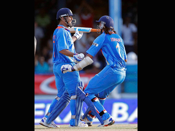 धोनी ने फिर कर दिखाया