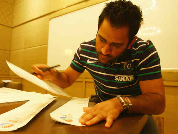 कैप्टन महेन्द्र सिंह धोनी