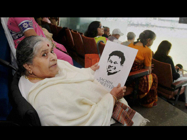 पहले दिन का खेल खत्‍म, सचिन 38 पर नाबाद