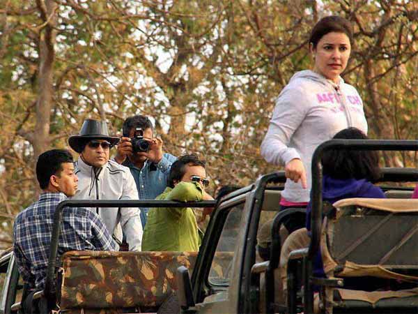 गुजरात की धरती पर फैमिली संग तेंदुलकर