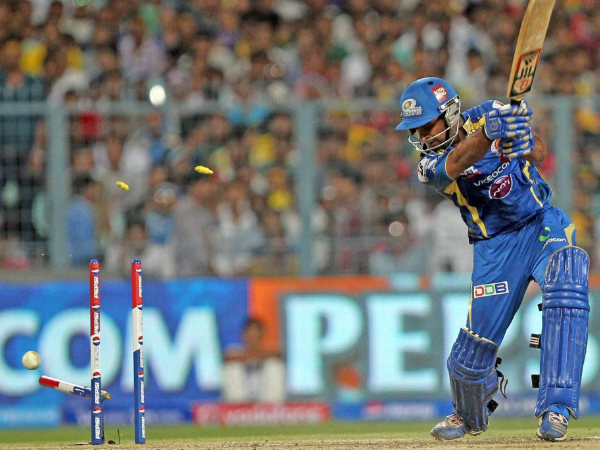 कभी अंपायर से उल्टी-सीधी सुन लिया करते थे प्रवीण, आज हो रहे हैं हिट