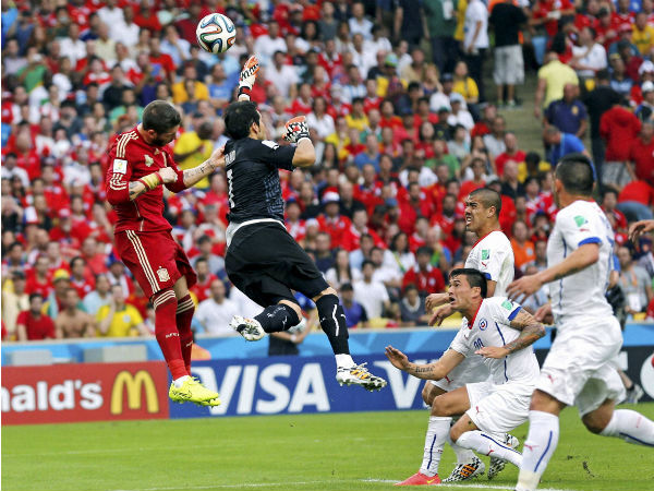 FIFA वर्ल्‍ड कप में सबसे बड़ा उलटफेर: चिली से हारकर मौजूदा चैंपियन स्‍पेन बाहर