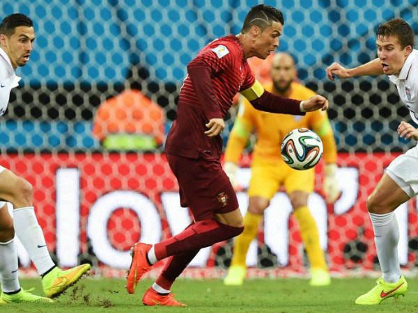 FIFA: प्रशंसकों को रास नहीं आ रही रोनाल्डो की नई हेयर स्टाइल