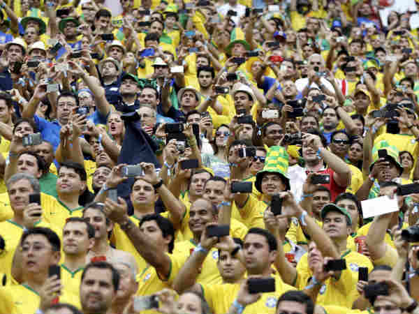 नीदरलैंड अंतिम 16 में 