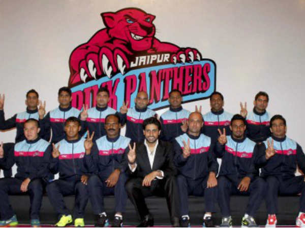 पिंक पैंथर्स के साथ अभिषेक