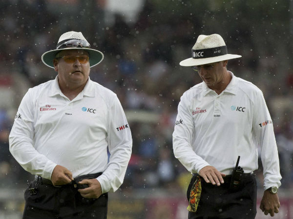 मैनचेस्टर टेस्ट: बारिश की आंख मिचौली, इंग्लैंड को 85 रन की बढ़त