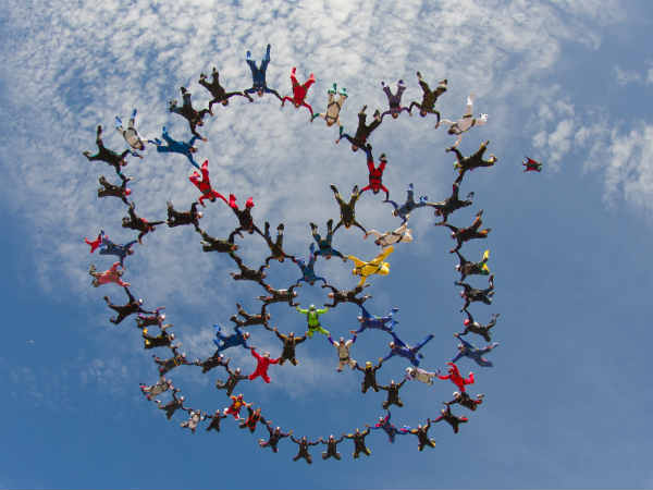 स्‍पेन के आसमान से छलांग लगाकर नए रिकॉर्ड की तैयार में शीतल महाजन