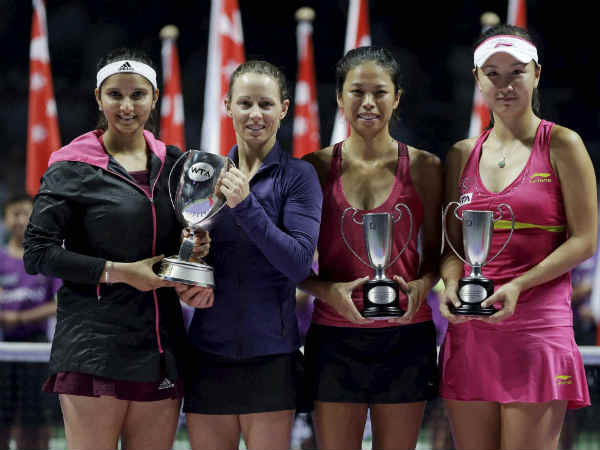 कारा संग सानिया मिर्जा ने जीता डब्ल्यूटीए खिताब