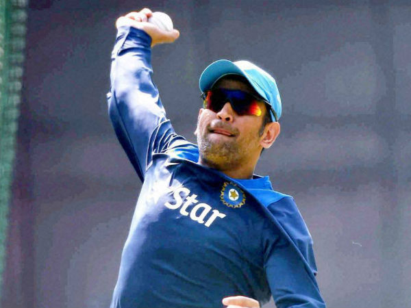 कैप्टन कूल मिस्टर धोनी ने बनाया कप्तानी का नया रिकार्ड
