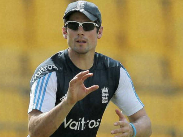 नासिर हुसैन ने कुक को कप्तानी से हटाए जाने की मांग की