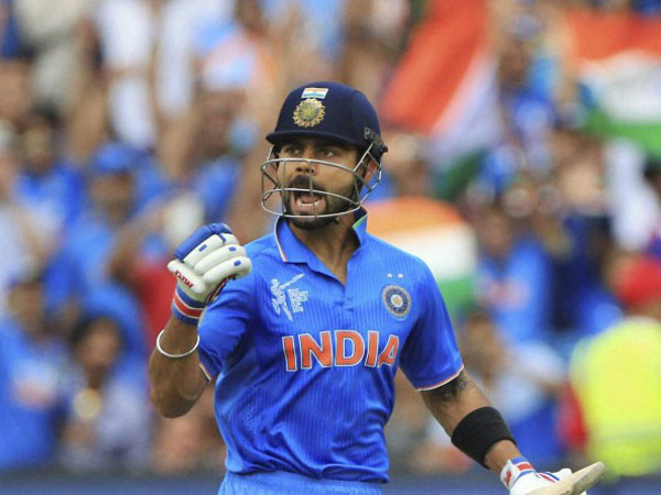 Year 2015: पिच पर गूंजा केवल कोहली का नाम, गालियां भी मिलीं और तालियां भी